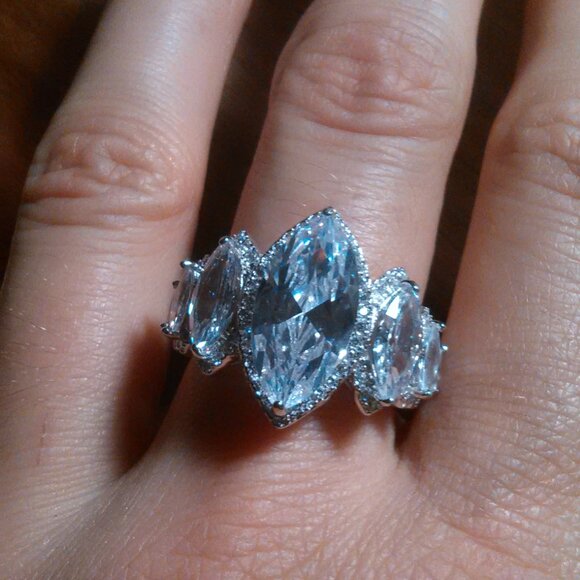 White Cubic Zirconia Sterling Silver Ring (Size 8) - Picture 10 of 15